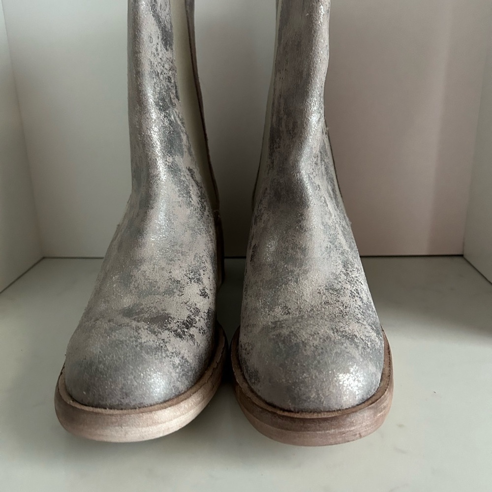 Free People Essential Chelsea Boot - Picture 7 of 8